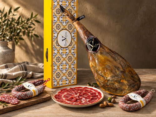 Jamón de Bellota 100% Ibérico Esencia Victoria con longanizas de Chorizo y Salchichón ibéricas 100% Bellota